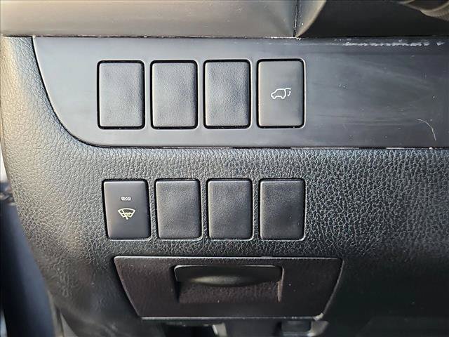 Used 2016 Toyota Highlander XLE AWD/4WD image 17