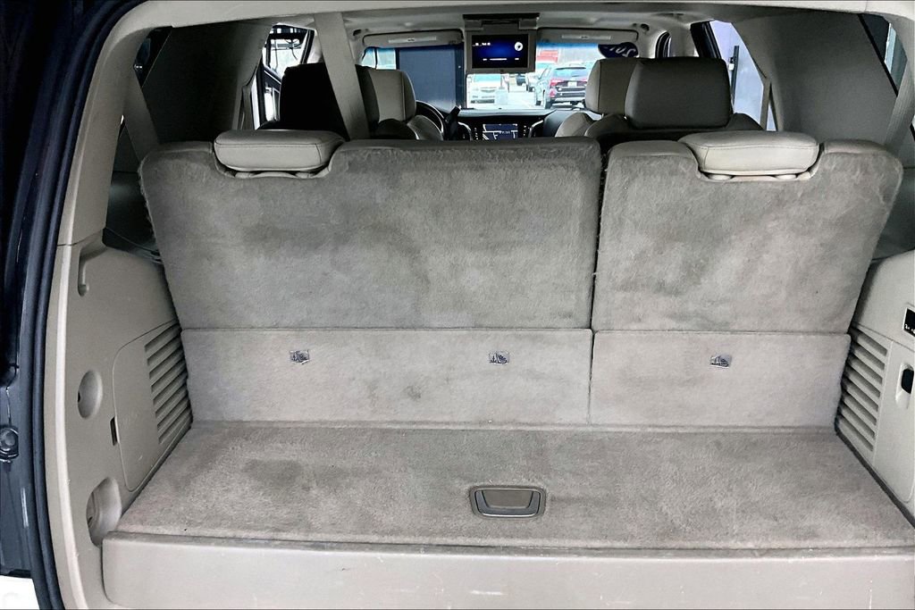 Used 2015 Cadillac Escalade Luxury AWD/4WD image 24