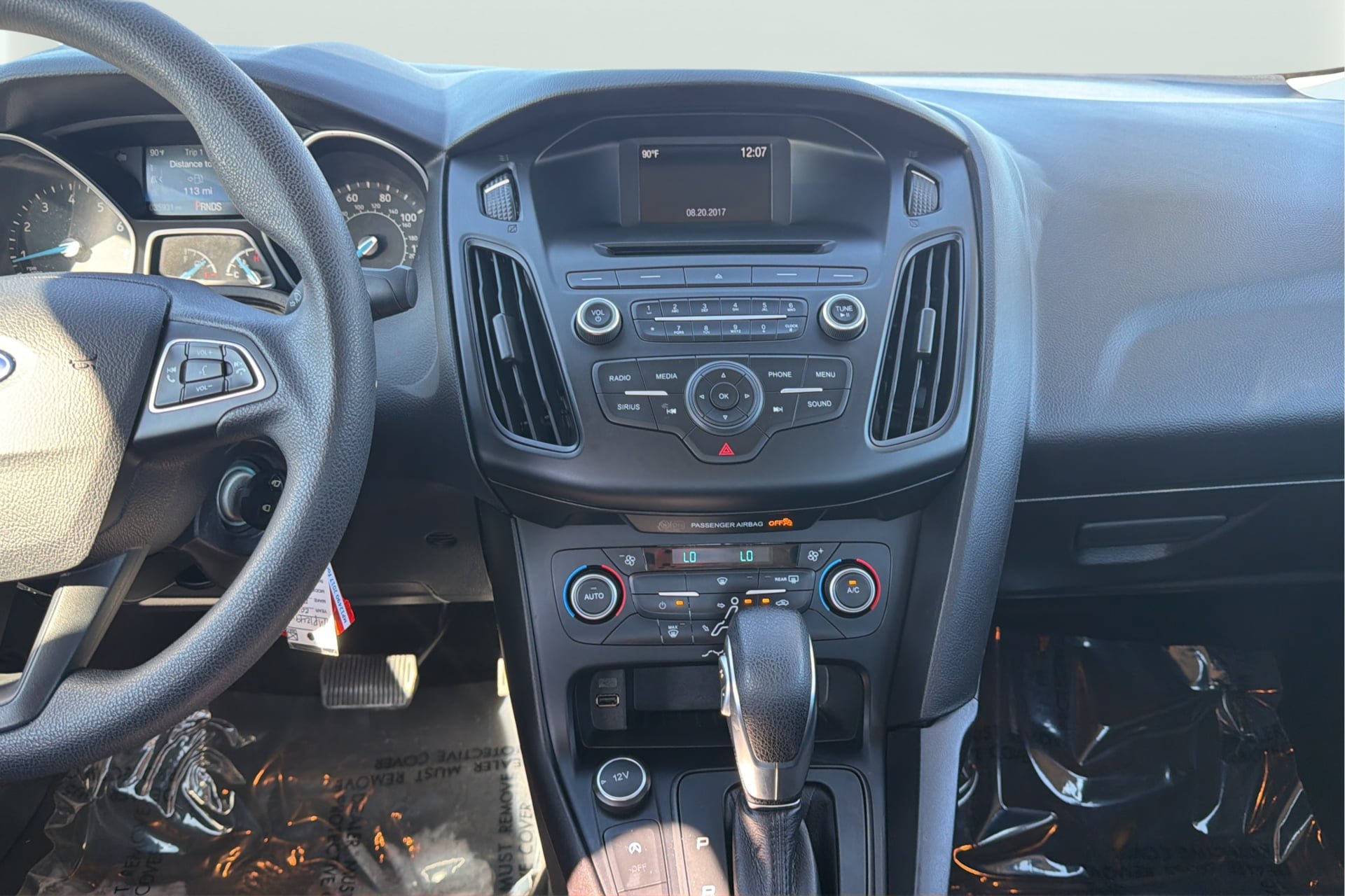 Used 2017 Ford Focus SE FWD image 15