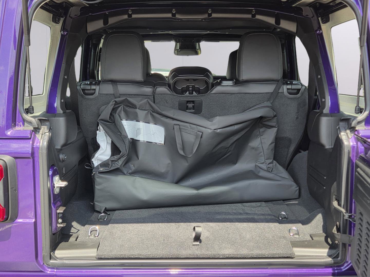 New 2026 Jeep Wrangler Unlimited Rubicon w/ Xtreme 35 Tire Package image 33