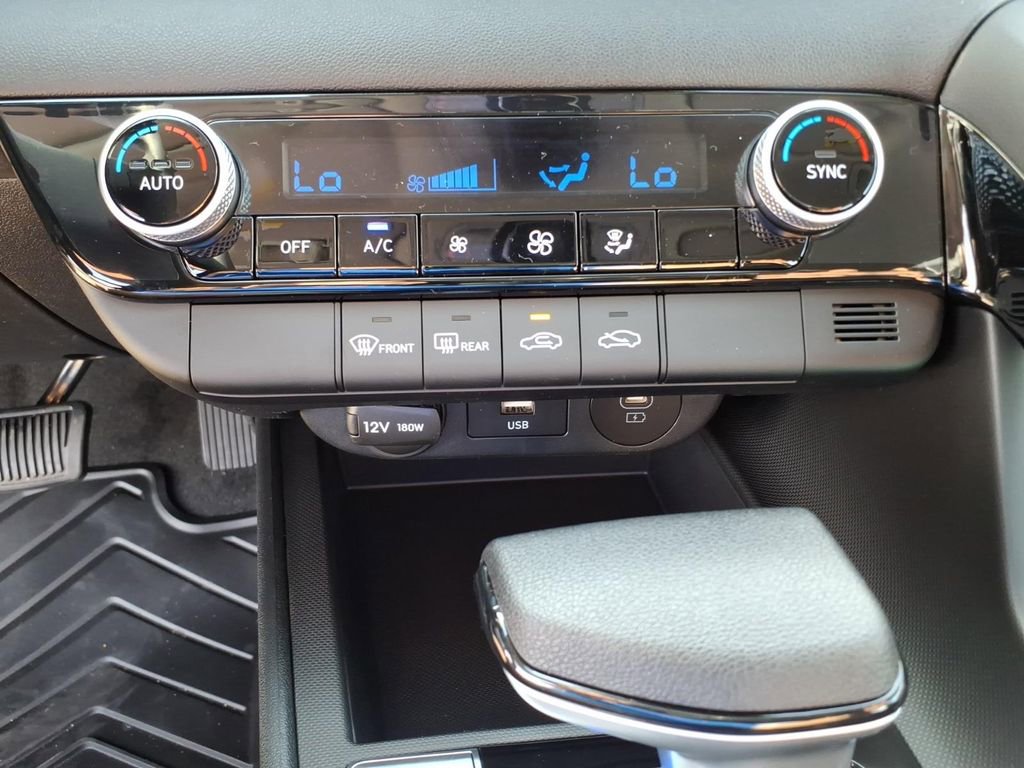 New 2026 Hyundai Elantra Hybrid FWD image 22