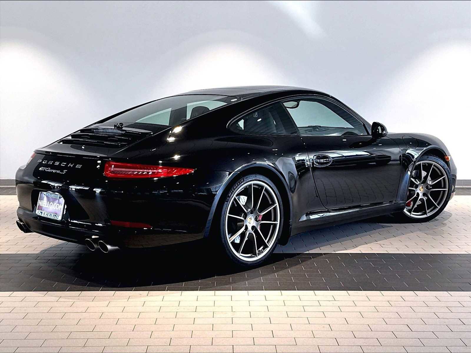 Used 2016 Porsche 911 Carrera S RWD image 10