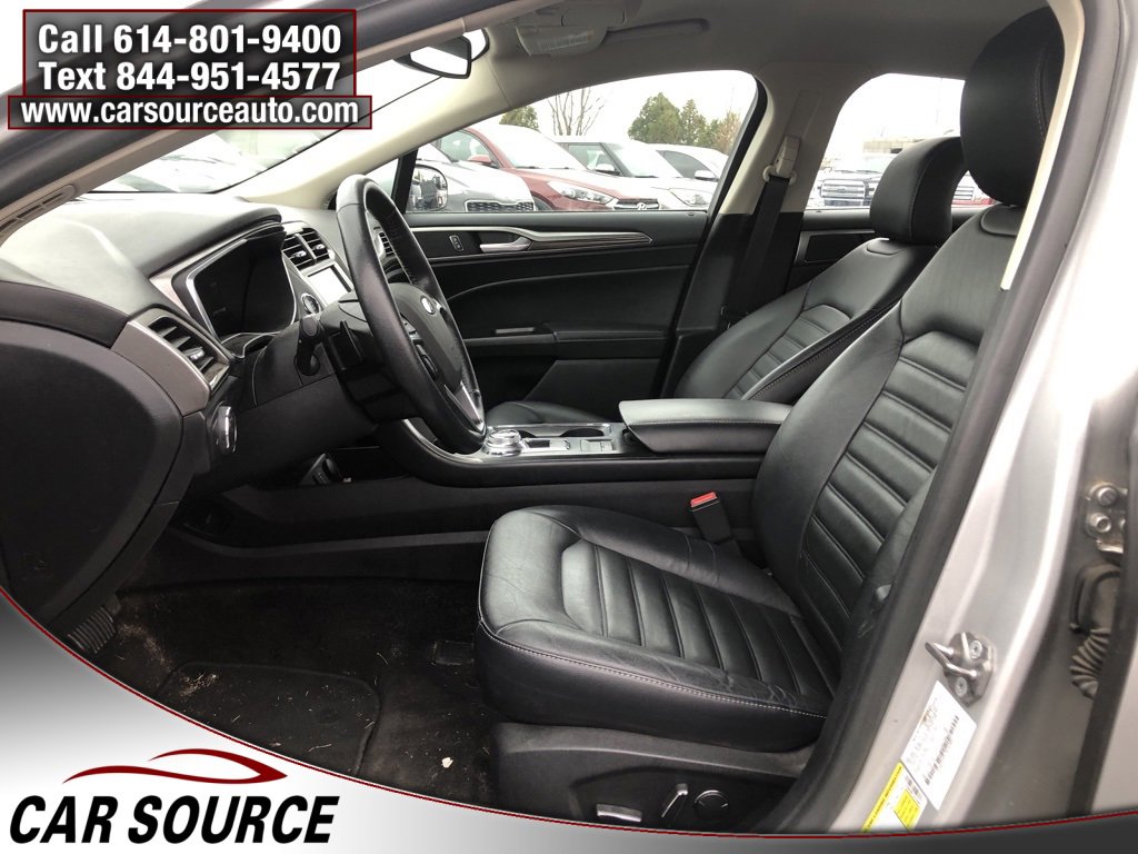 Used 2018 Ford Fusion SE w/ Fusion SE Technology Package image 14