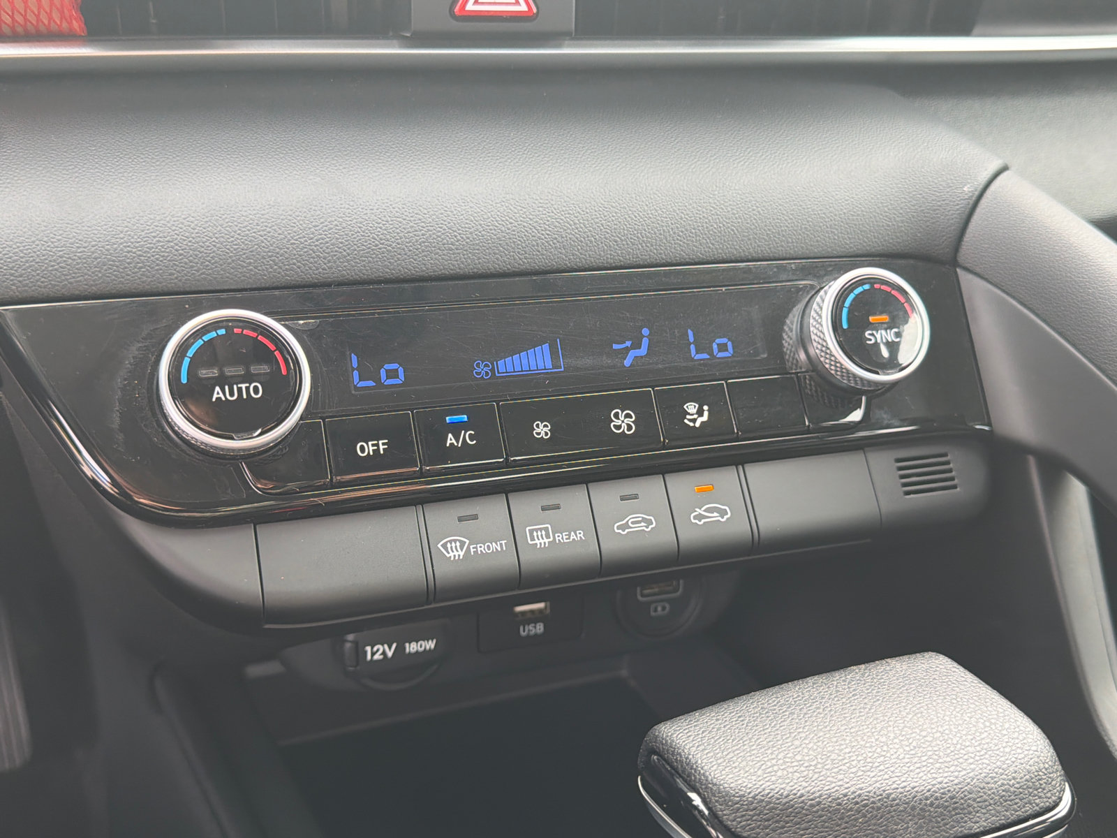 Certified 2023 Hyundai Elantra SEL FWD image 30