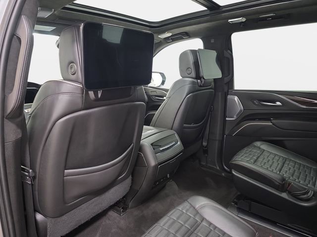 Certified 2023 Cadillac Escalade Premium Luxury Platinum image 10