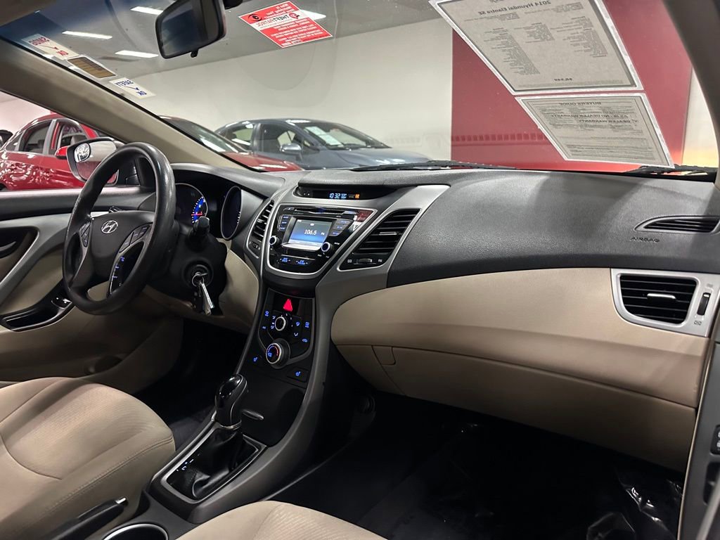 Used 2014 Hyundai Elantra SE w/ Option Group 02 image 30