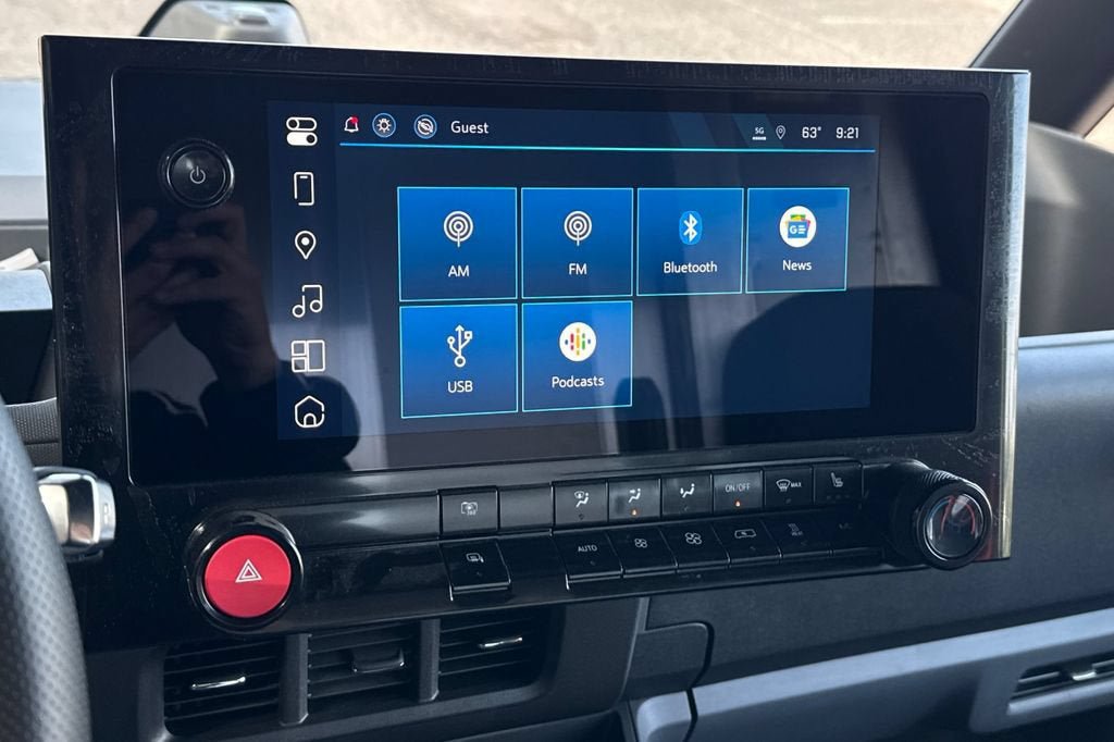 New 2025 Chevrolet Brightdrop 400 FWD image 16