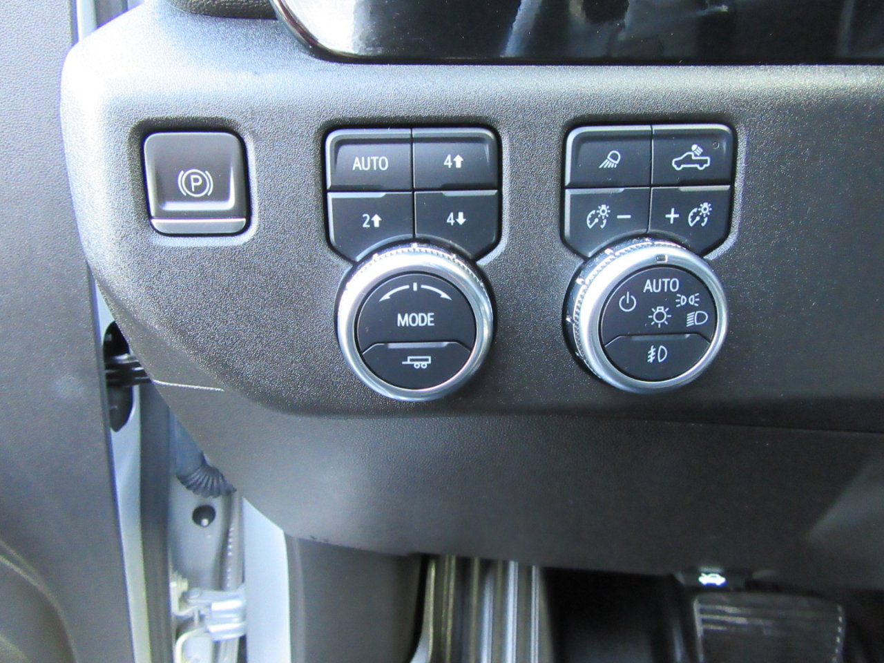 Used 2022 GMC Sierra 1500 Elevation image 31