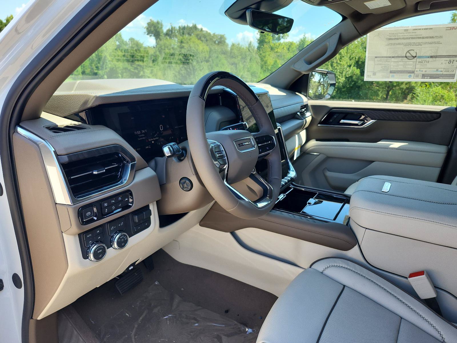 New 2026 GMC Yukon XL Denali w/ Denali Reserve Package AWD/4WD image 13