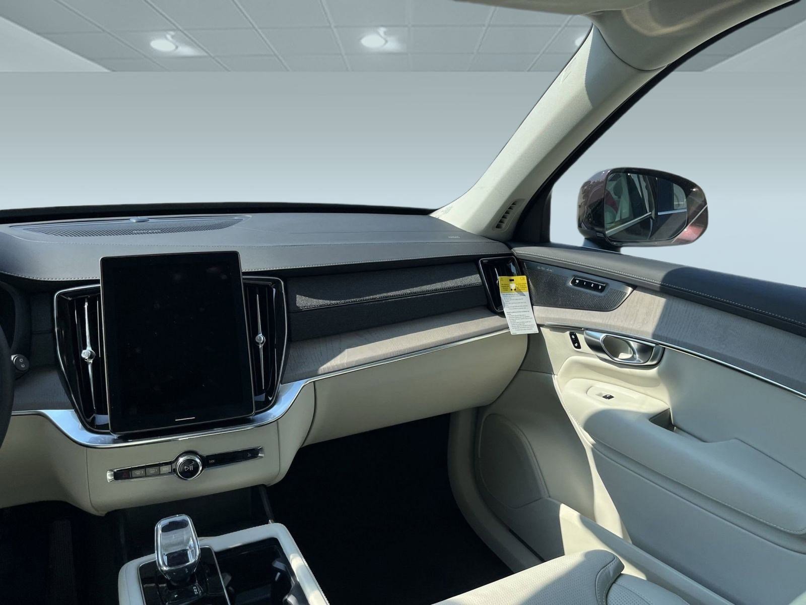 New 2026 Volvo XC90 B5 Ultra image 26