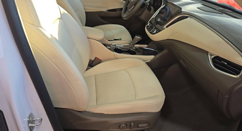 Used 2020 Chevrolet Malibu Premier FWD image 8