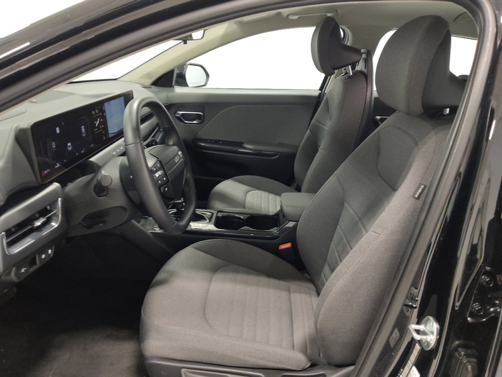 Used 2025 Kia K4 EX FWD image 17