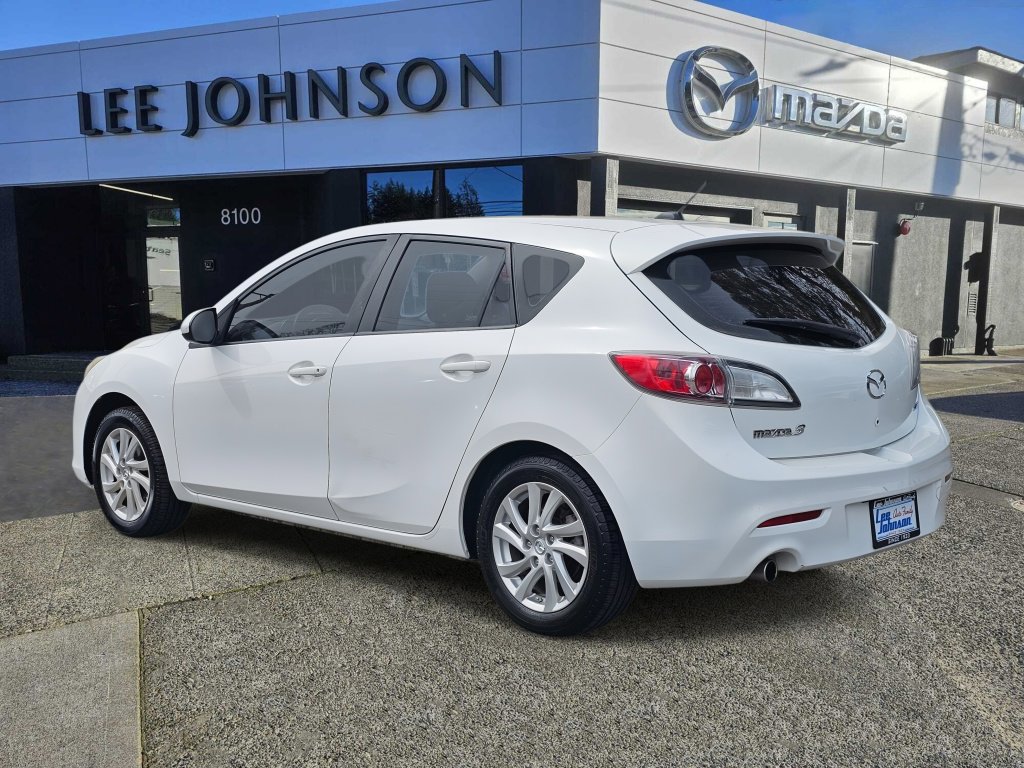 Used 2012 MAZDA MAZDA3 i Grand Touring w/ Tech Pkg FWD image 3