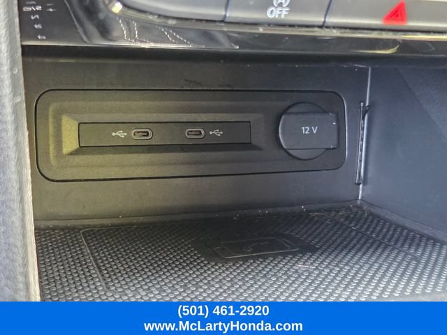 Used 2022 Volkswagen Atlas Cross Sport SE AWD/4WD image 25