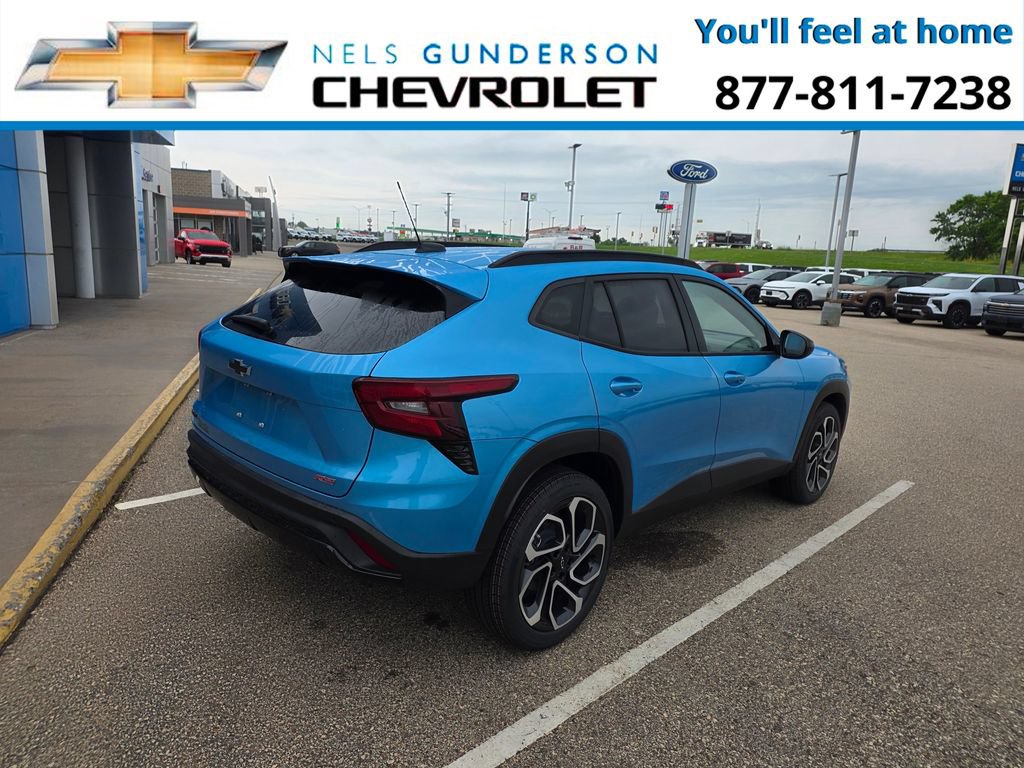 New 2026 Chevrolet Trax RS w/ Sunroof Package FWD image 7