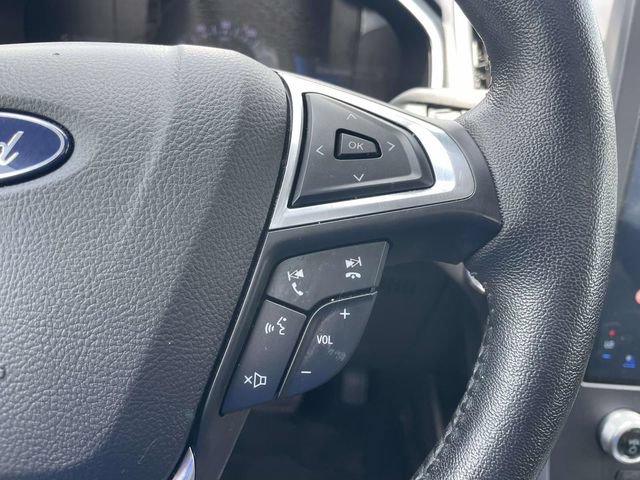 Used 2021 Ford Edge Titanium w/ Equipment Group 301A FWD image 25