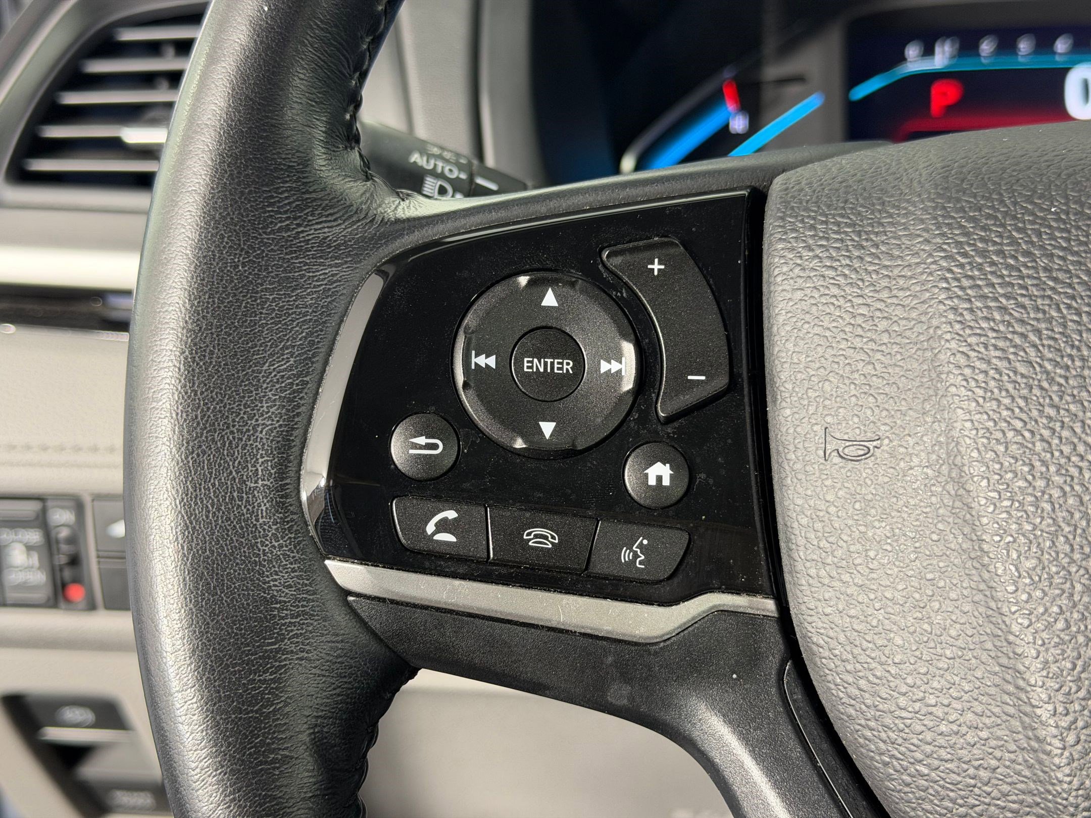 Used 2019 Honda Odyssey Elite image 15