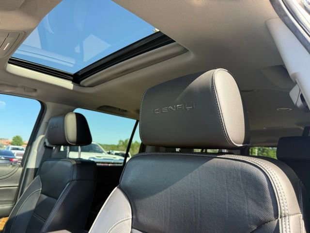 Used 2020 GMC Yukon XL Denali AWD/4WD image 15