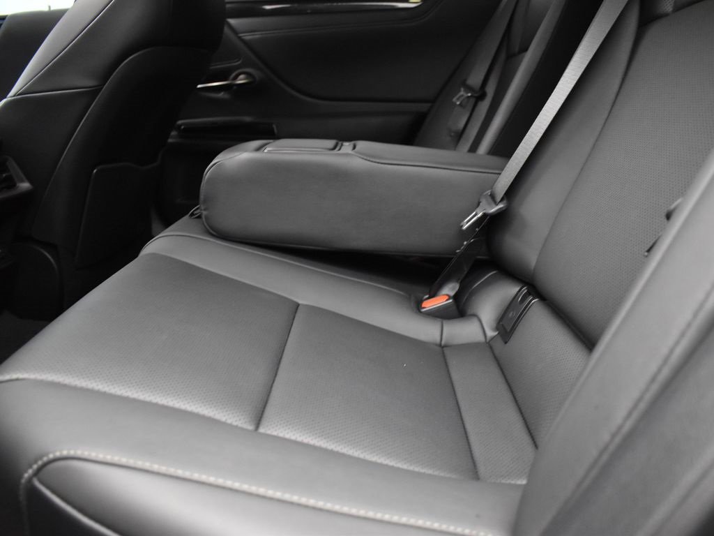 Used 2024 Lexus ES 350 image 16