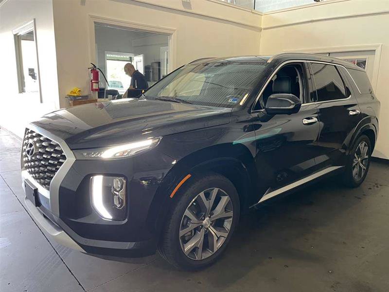 Used 2021 Hyundai Palisade Limited FWD image 2