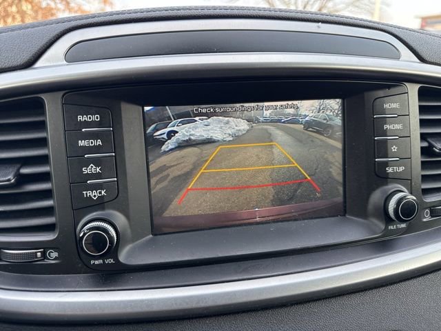 Used 2019 Kia Sorento LX image 10