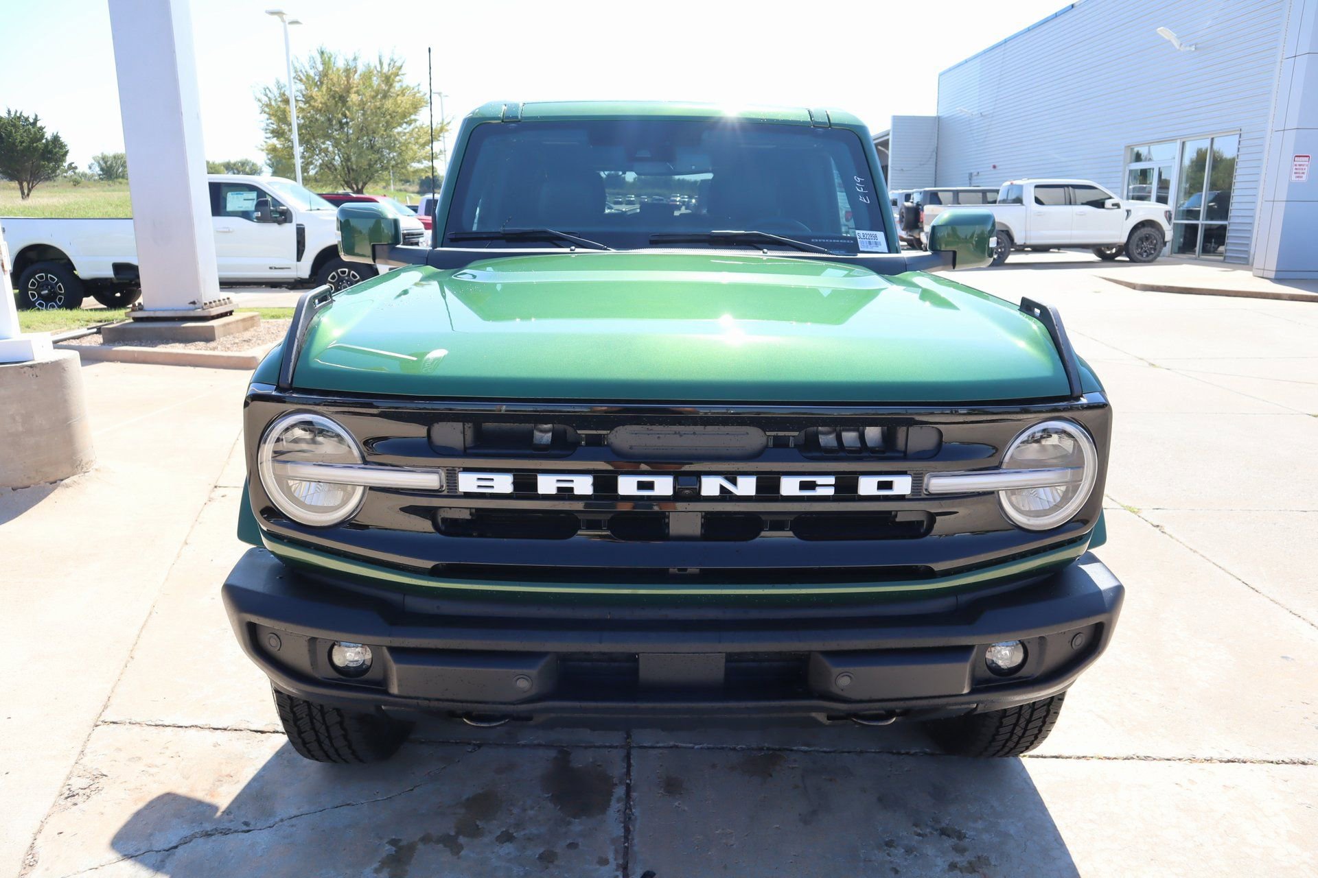 New 2025 Ford Bronco Outer Banks image 10