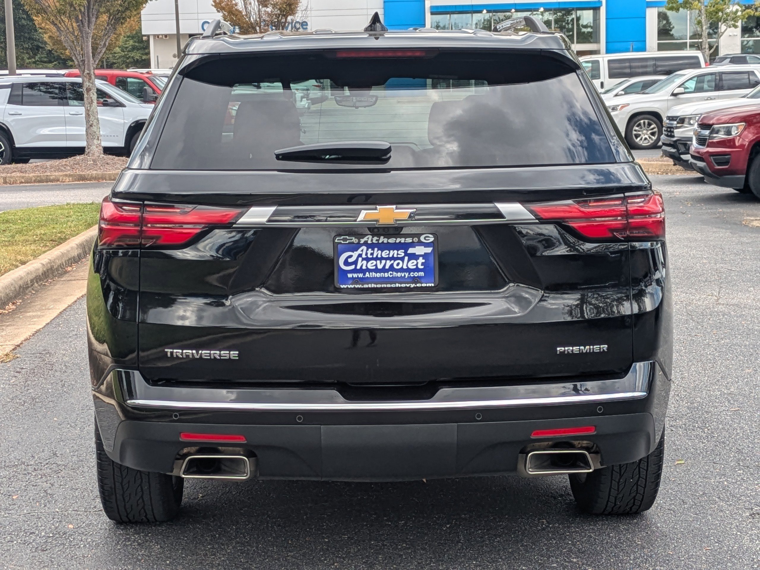 Used 2022 Chevrolet Traverse Premier w/ LPO, Floor Liner Package image 5