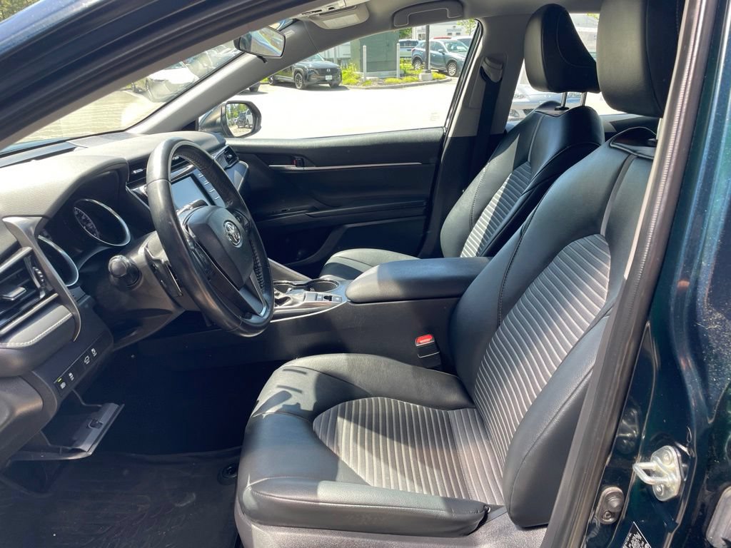 Used 2020 Toyota Camry SE AWD/4WD image 13