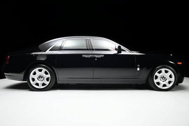 Used 2012 Rolls-Royce Ghost RWD image 32