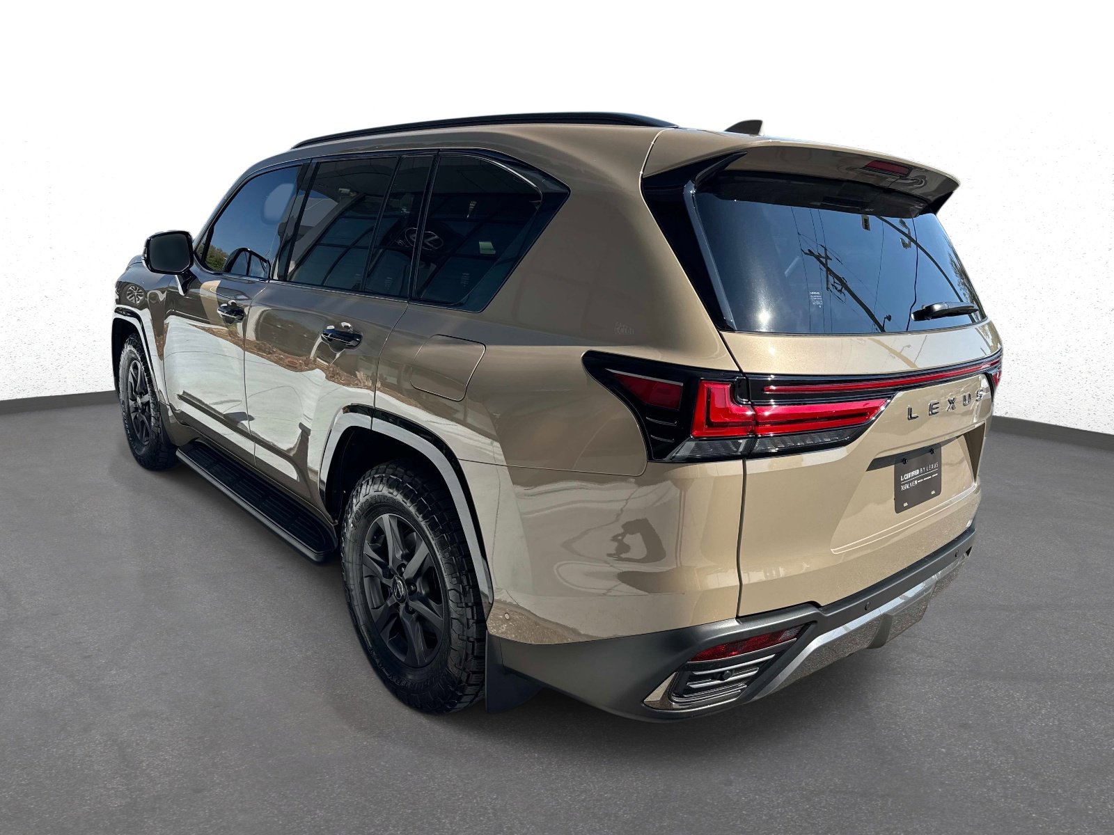 Certified 2025 Lexus LX 700h Overtrail image 5
