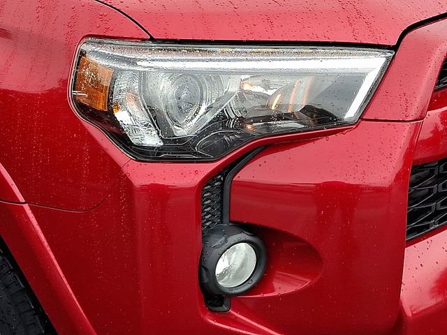 Used 2019 Toyota 4Runner SR5 image 11