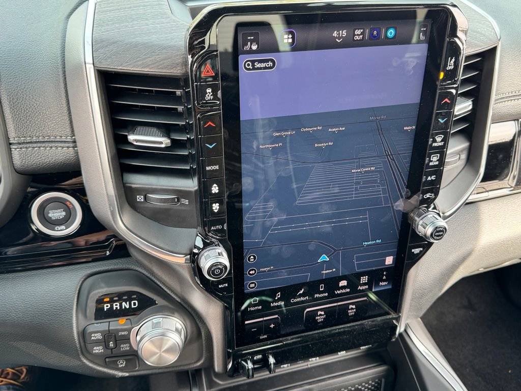 New 2026 RAM 1500 Laramie AWD/4WD image 18