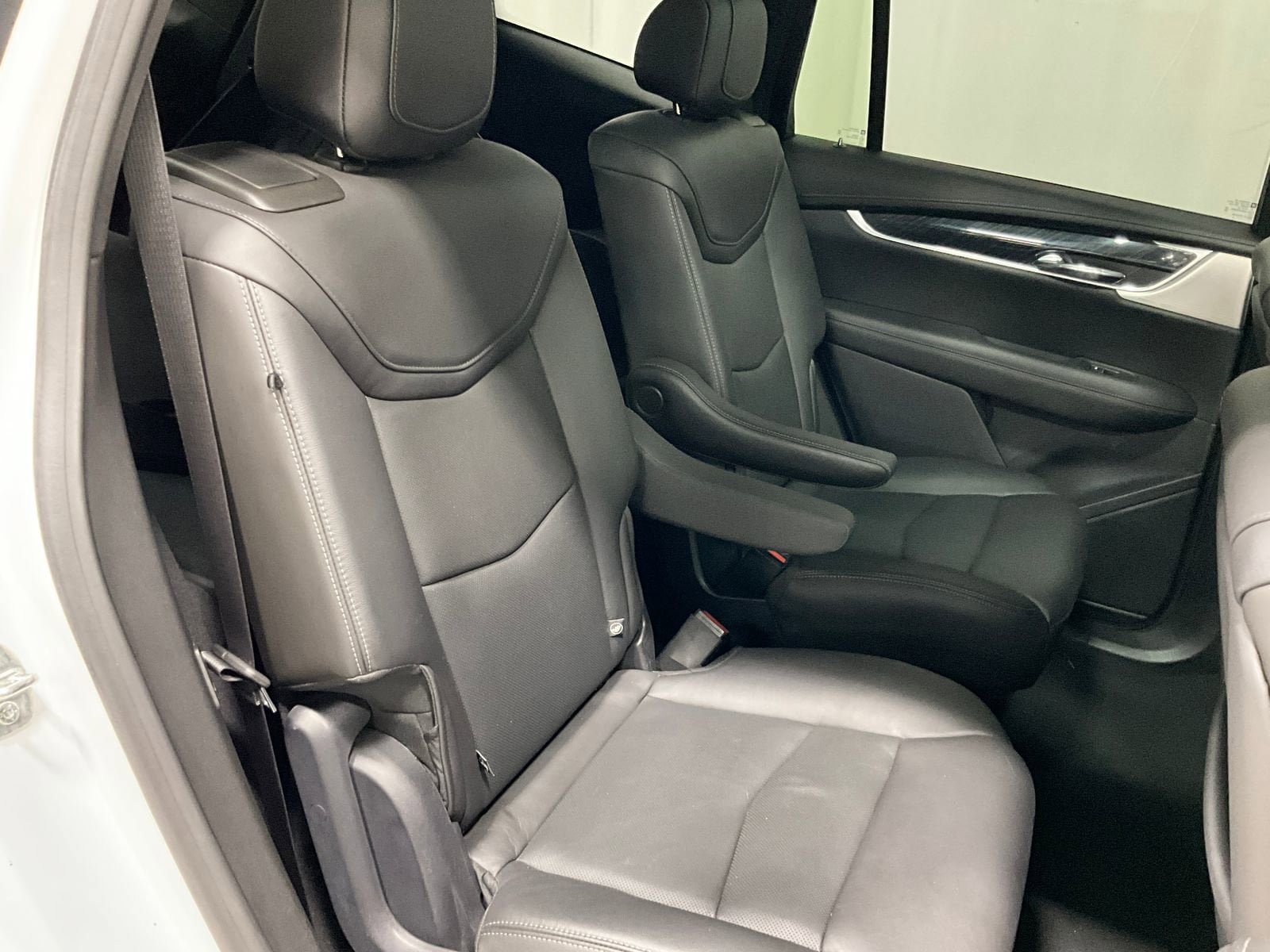 Used 2020 Cadillac XT6 Premium Luxury AWD/4WD image 23