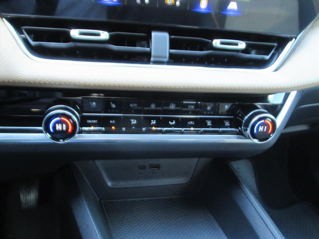 New 2026 Chevrolet Equinox ACTIV w/ Convenience Package III image 26