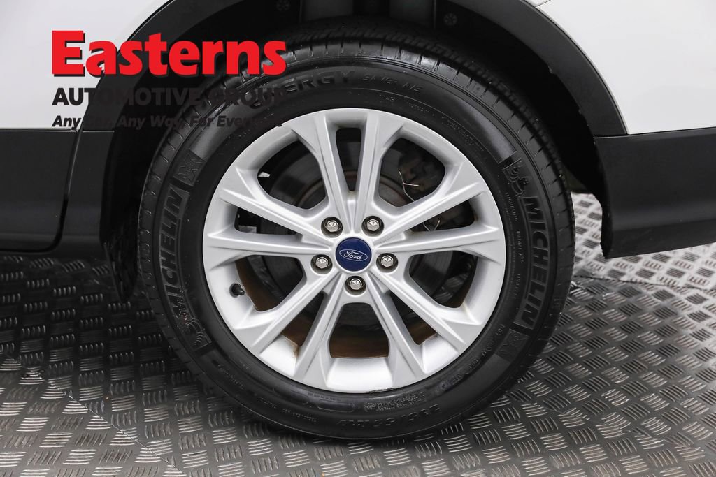 Used 2019 Ford Escape SE image 35