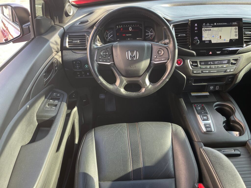 Used 2022 Honda Passport TrailSport image 2