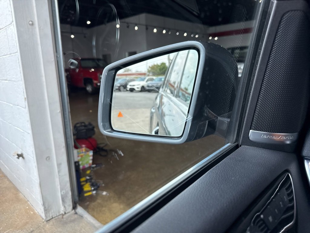 Used 2018 Mercedes-Benz GLS 450 4MATIC image 25