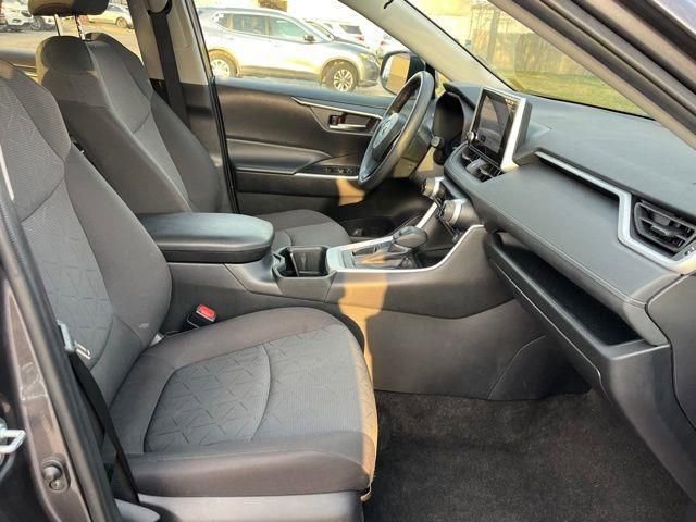 Used 2024 Toyota RAV4 XLE image 22