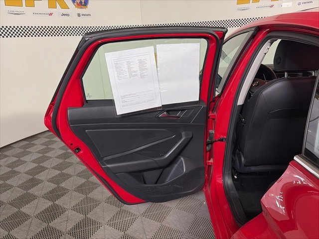 Used 2021 Volkswagen Jetta S image 16