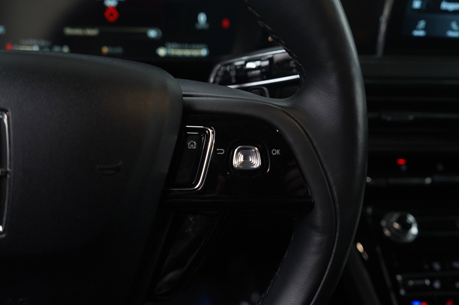 Used 2022 Lincoln Corsair Reserve w/ Elements Package image 18