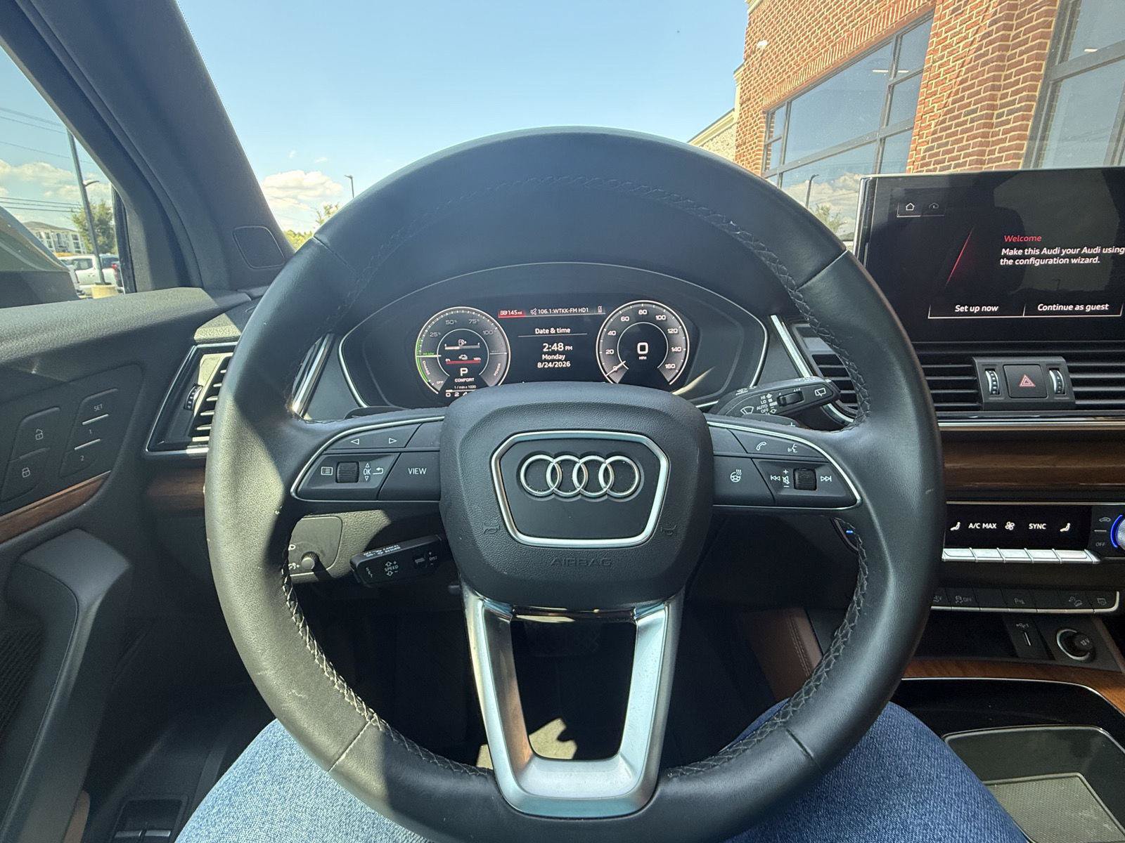 Used 2022 Audi Q5 e Premium Plus AWD/4WD image 12