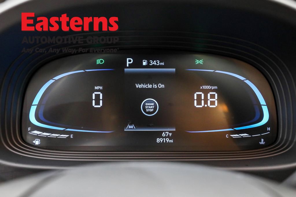 Used 2024 Hyundai Venue SEL image 18