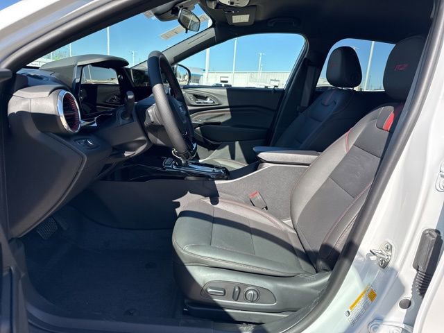 New 2026 Chevrolet Trax RS w/ Driver Confidence Package image 25