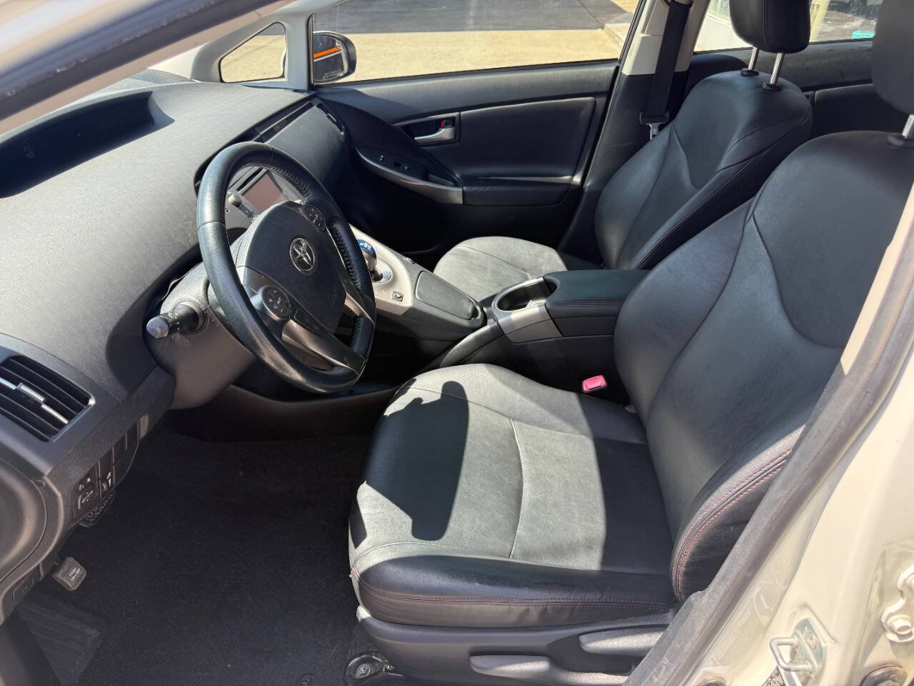 Used 2013 Toyota Prius Persona Series FWD image 9