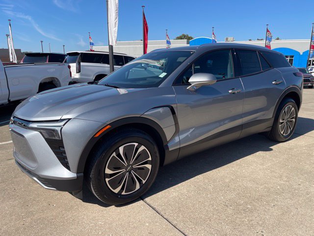 New 2026 Chevrolet Blazer EV LT FWD image 2