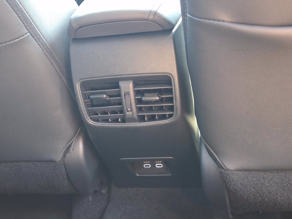 Used 2023 Toyota Corolla Cross XLE w/ Convenience Package FWD image 17