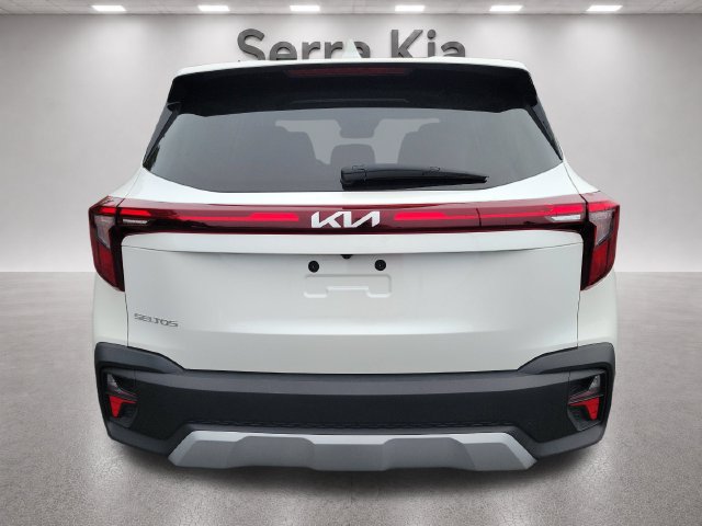 Used 2026 Kia Seltos LX FWD image 4