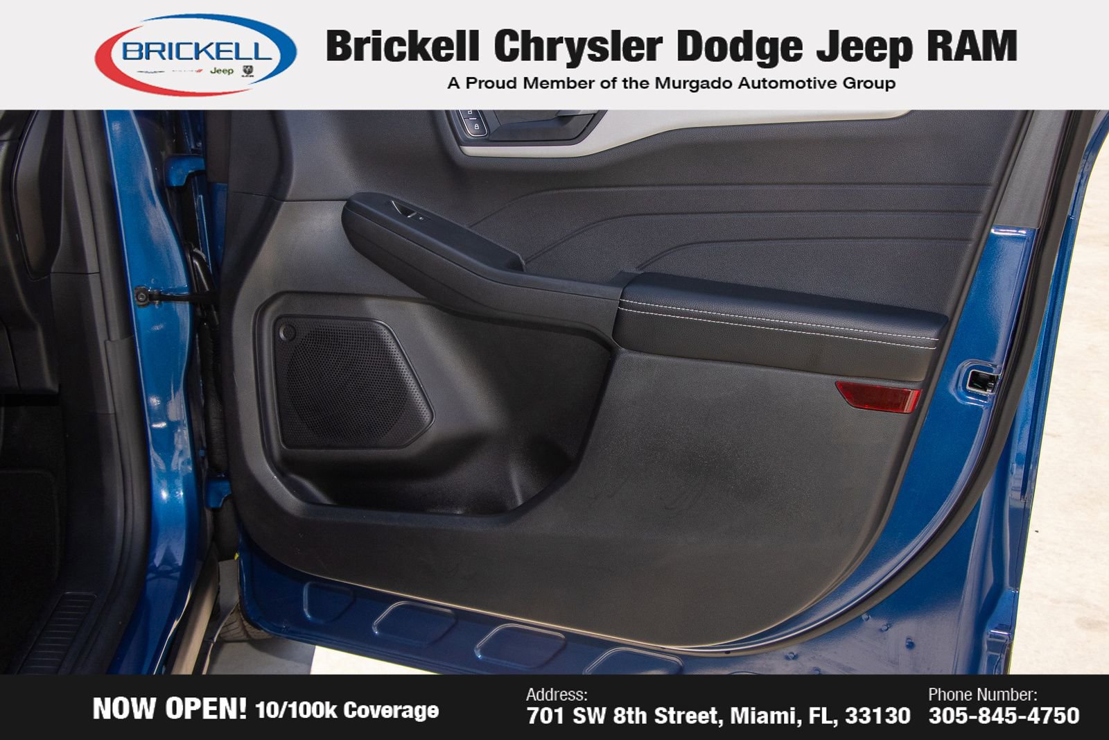 Used 2022 Ford Escape SE w/ SE Sport Appearance Package image 12