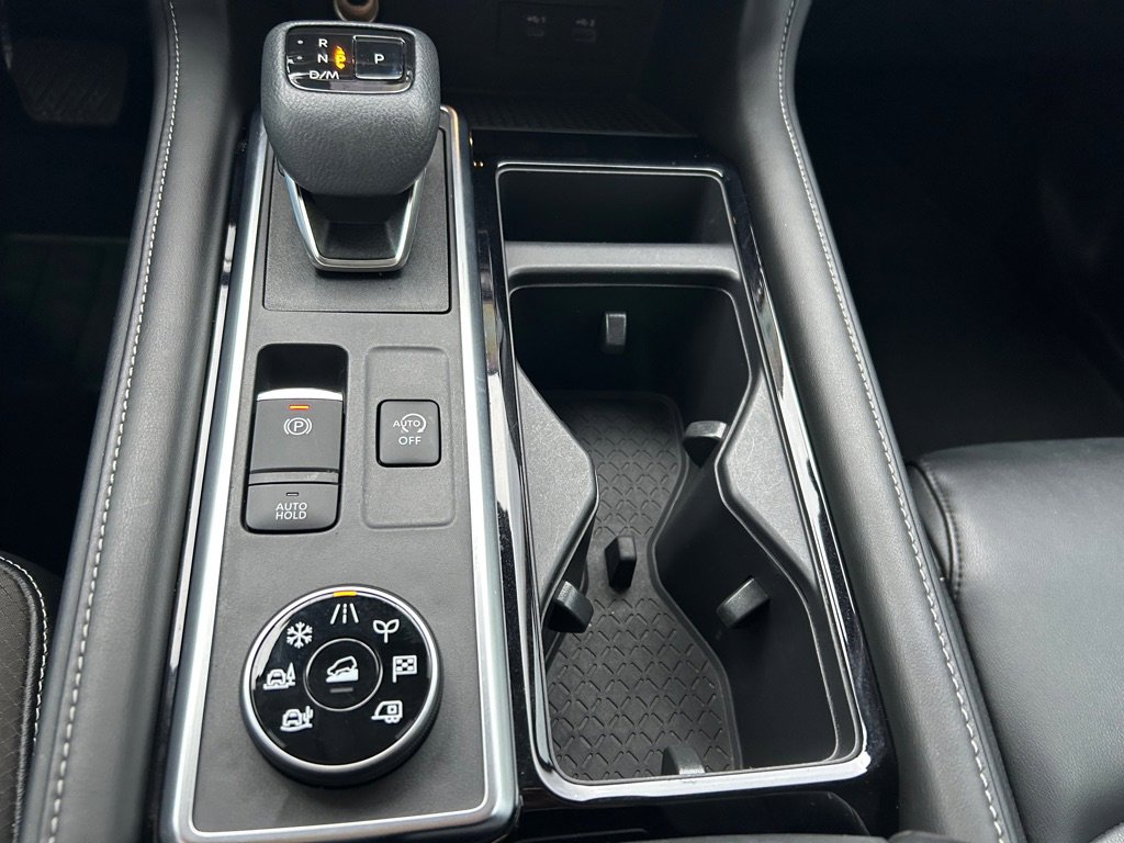 Used 2022 Nissan Pathfinder SL image 46