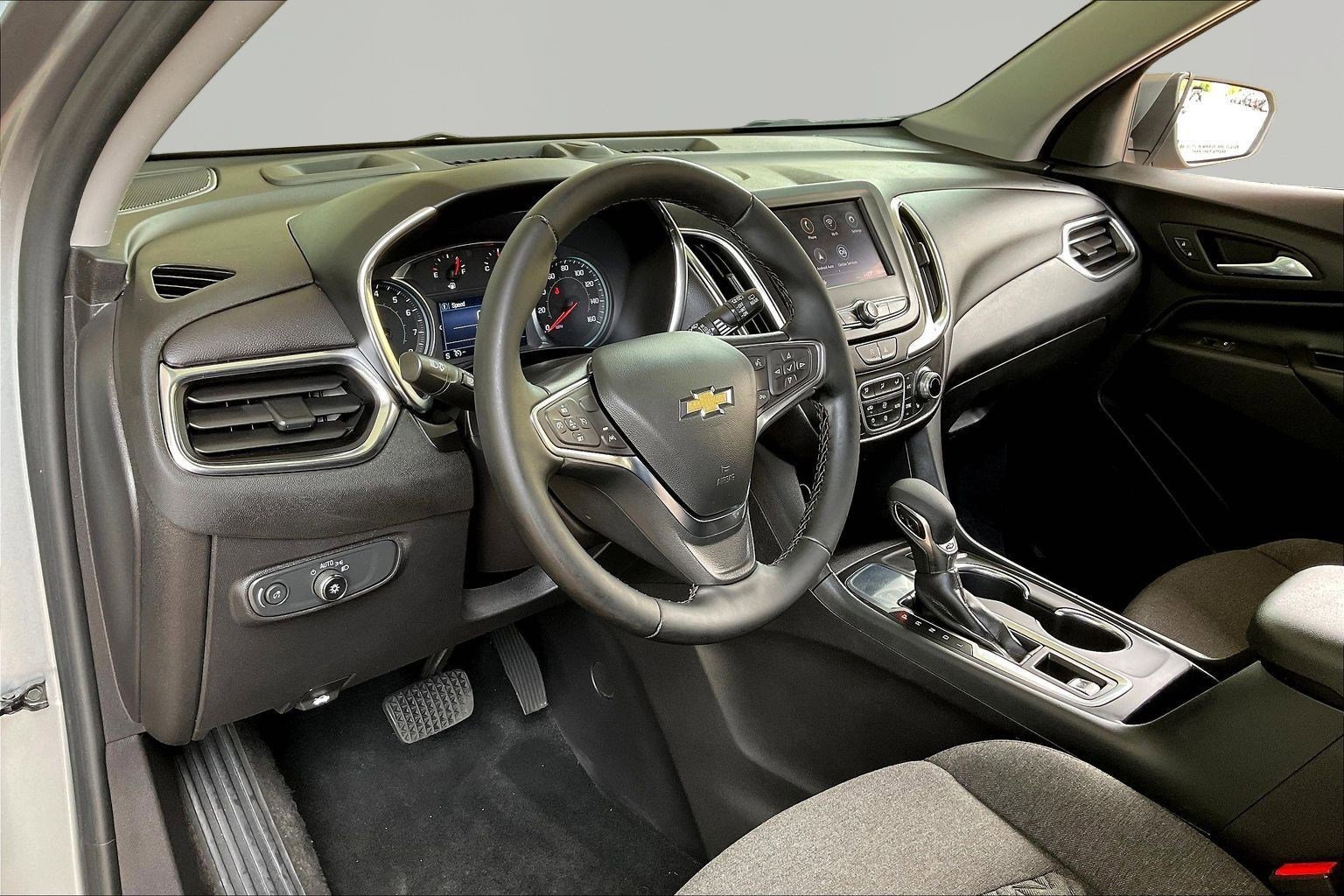 Used 2024 Chevrolet Equinox LT image 16